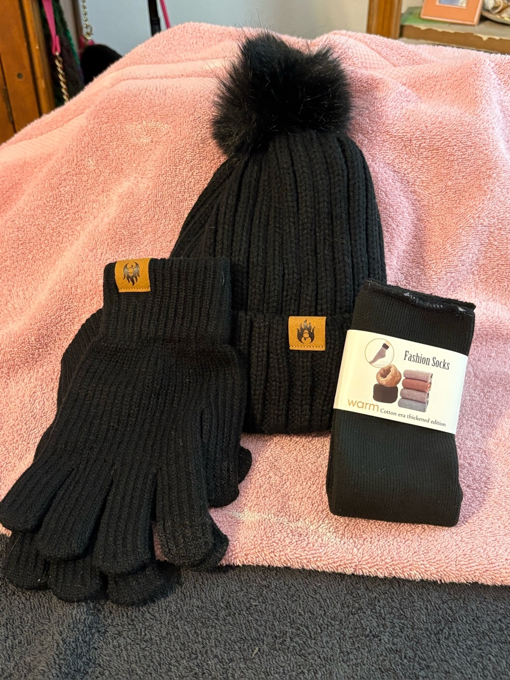 Unisex Pom Pom Beanie & Gloves Set with Socks - Warm Winter Accessories NWOT